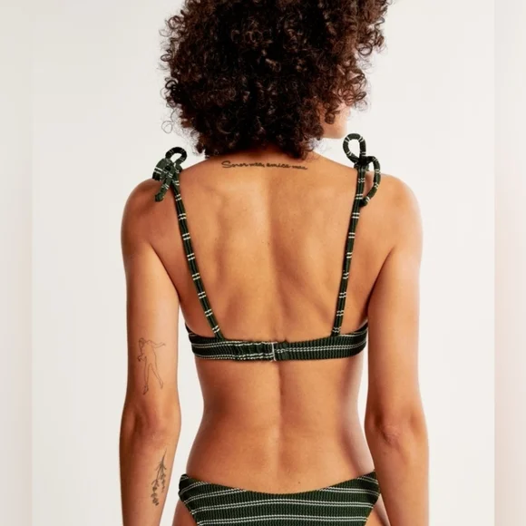 Abercrombie & Fitch Green Bra with Adjustable Straps - Picture 5 of 5